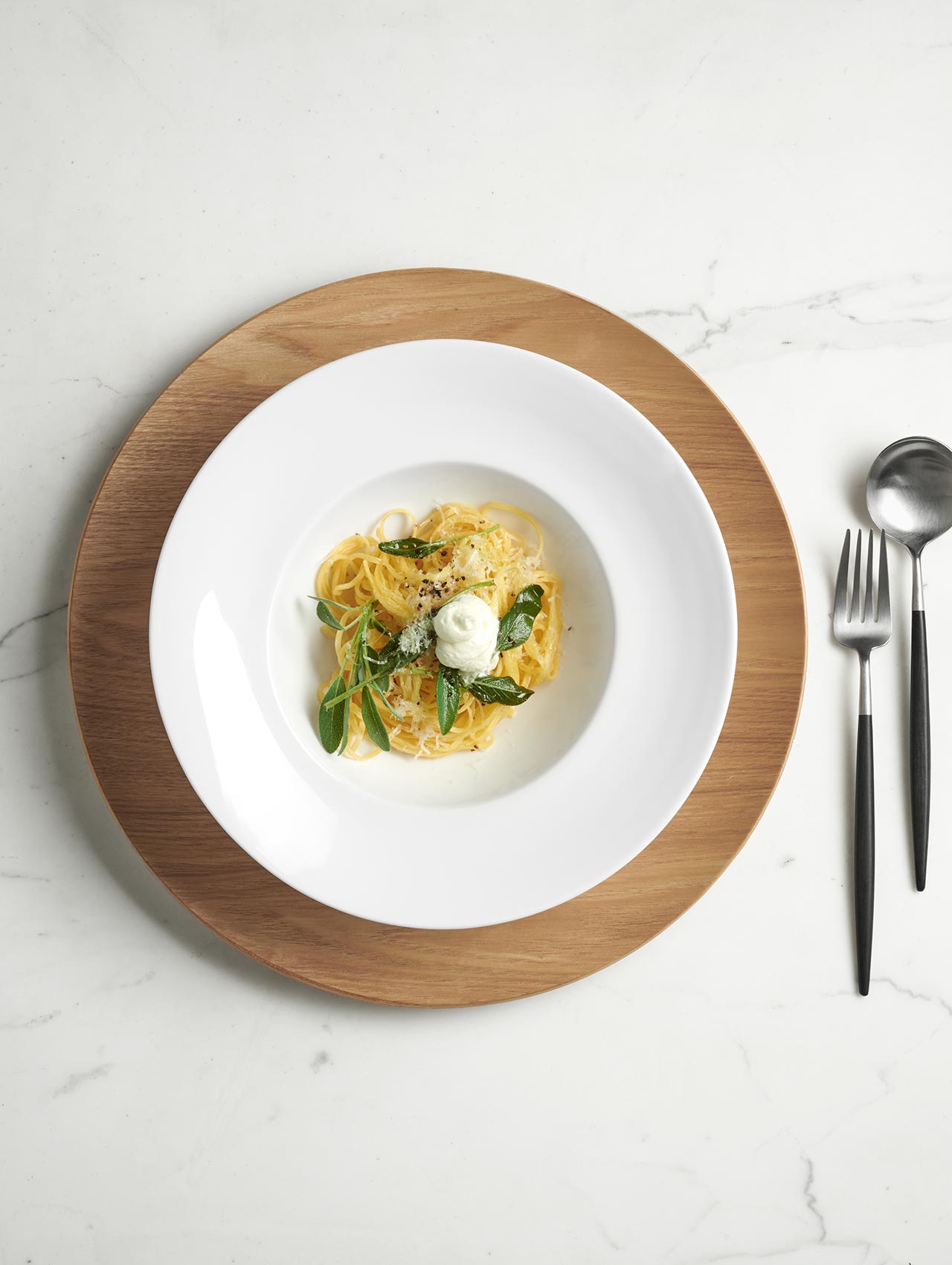Plato Hondo Para Pasta Gourmet, Porcelana, 28 Cm, "Marmara" - Bonna